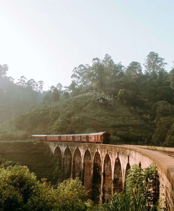 Exploring the Iconic Nine Arches Bridge in Sri Lanka